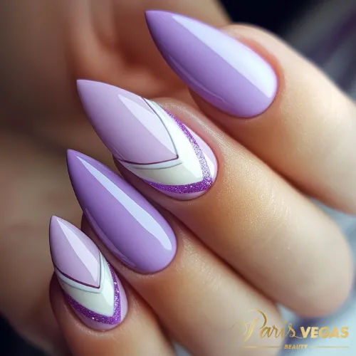 Roxo unhas com design geométrico, manicure moderna e ousada perto de você.