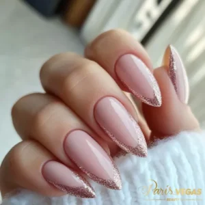 Unhas rosê feitas por nail designer profissional em Moema, São Paulo, perto de mim.