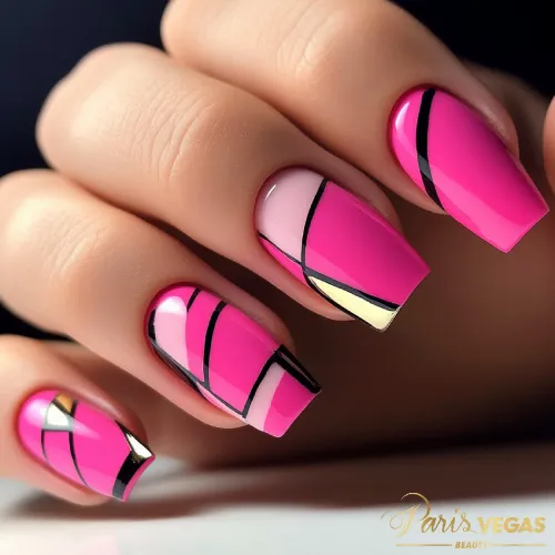 Unhas pink com design criativo, uma manicure ousada e original que expressa estilo e personalidade.